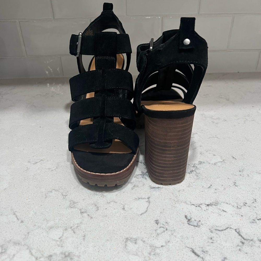 Black heeled sandals